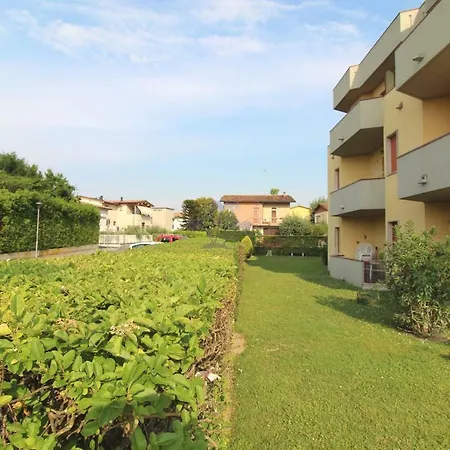 San Benedetto Apartment *