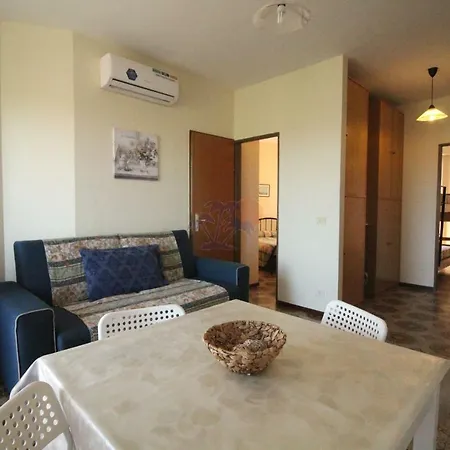 San Benedetto Apartment *