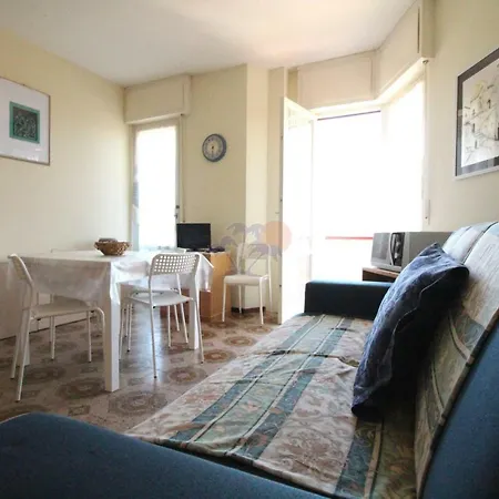 San Benedetto Apartment *